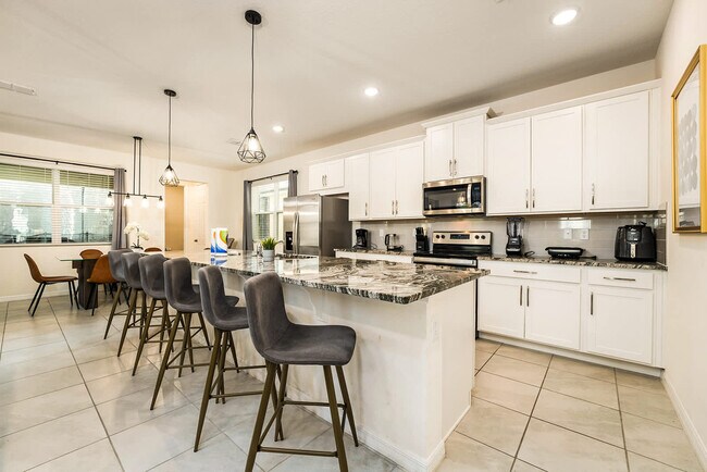 Building Photo - 1566 Mermaid Cv Wy