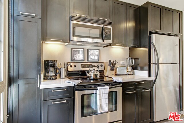 Building Photo - 589 Americana Way