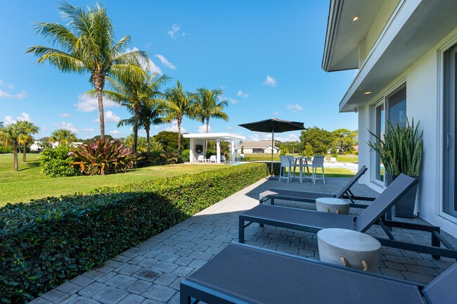 Building Photo - 3521 Glenwood Ct