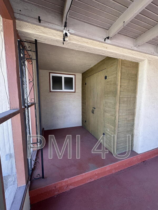 Building Photo - 1421 Stanford Dr NE