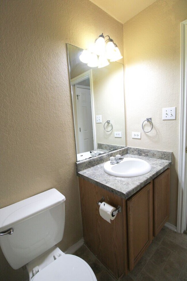 Building Photo - 126 Hallie Pass