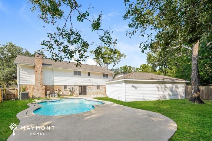 Building Photo - 10719 Idlebrook Dr