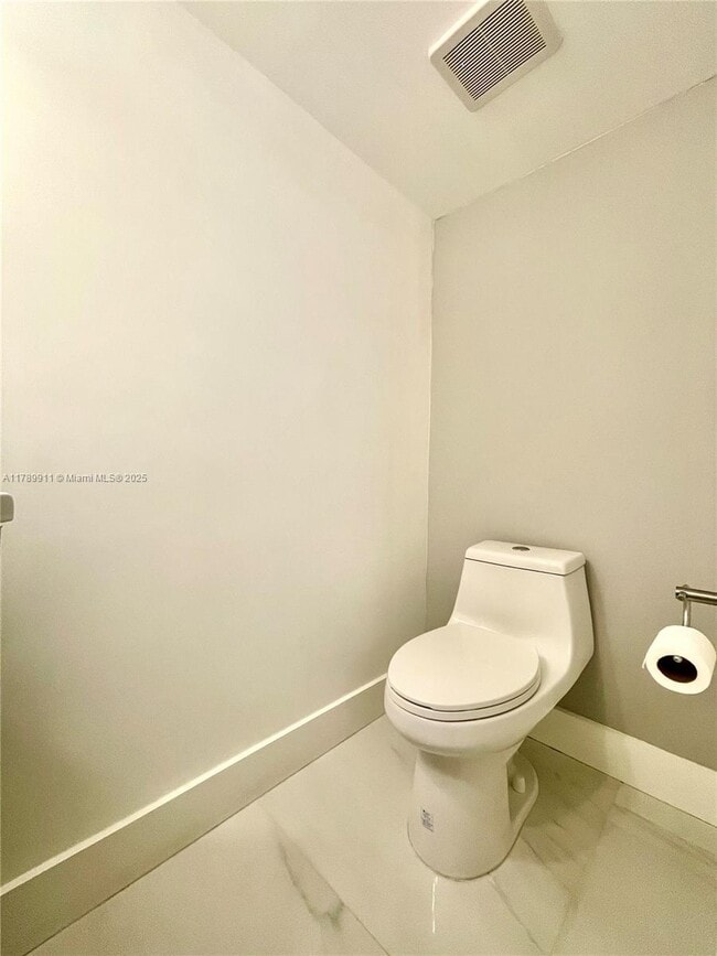 Building Photo - 11325 SW 9th Ct
