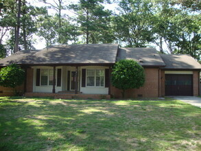 Building Photo - NEW LISTING!!!!!