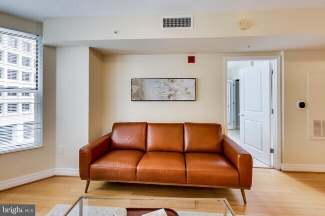 Building Photo - 915 E Street NW Unit 613