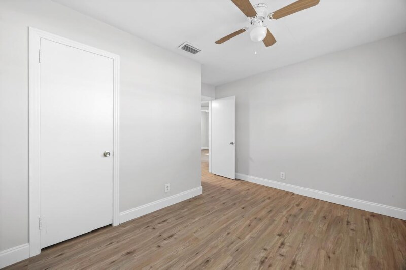 Building Photo - 6562 Ector Ct