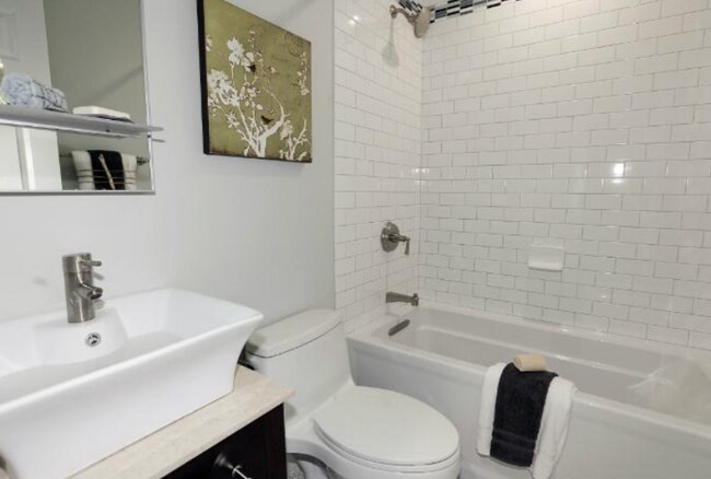 Building Photo - 2314 Ashmead Pl NW