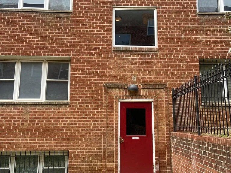 Building Photo - 4724 Benning Rd SE