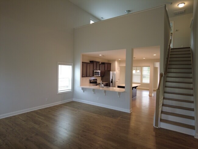 Building Photo - 111 Hanover Ct