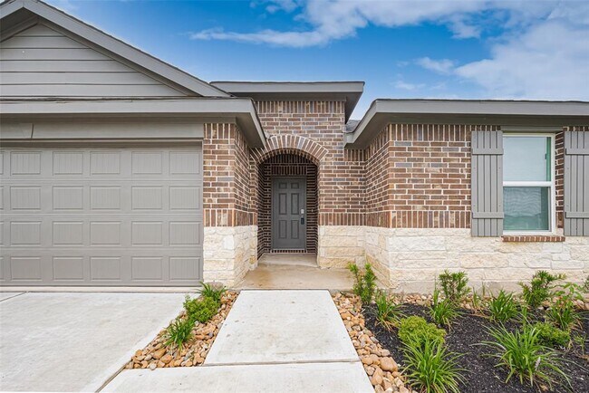 Building Photo - 27306 Sunterra Village Dr