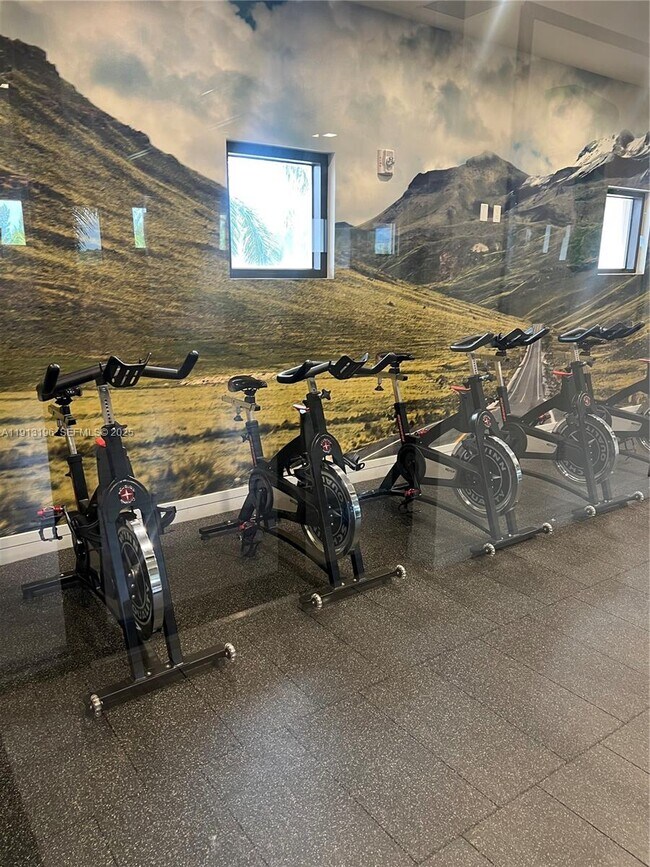 Building Photo - 7925 NW 104th Ave