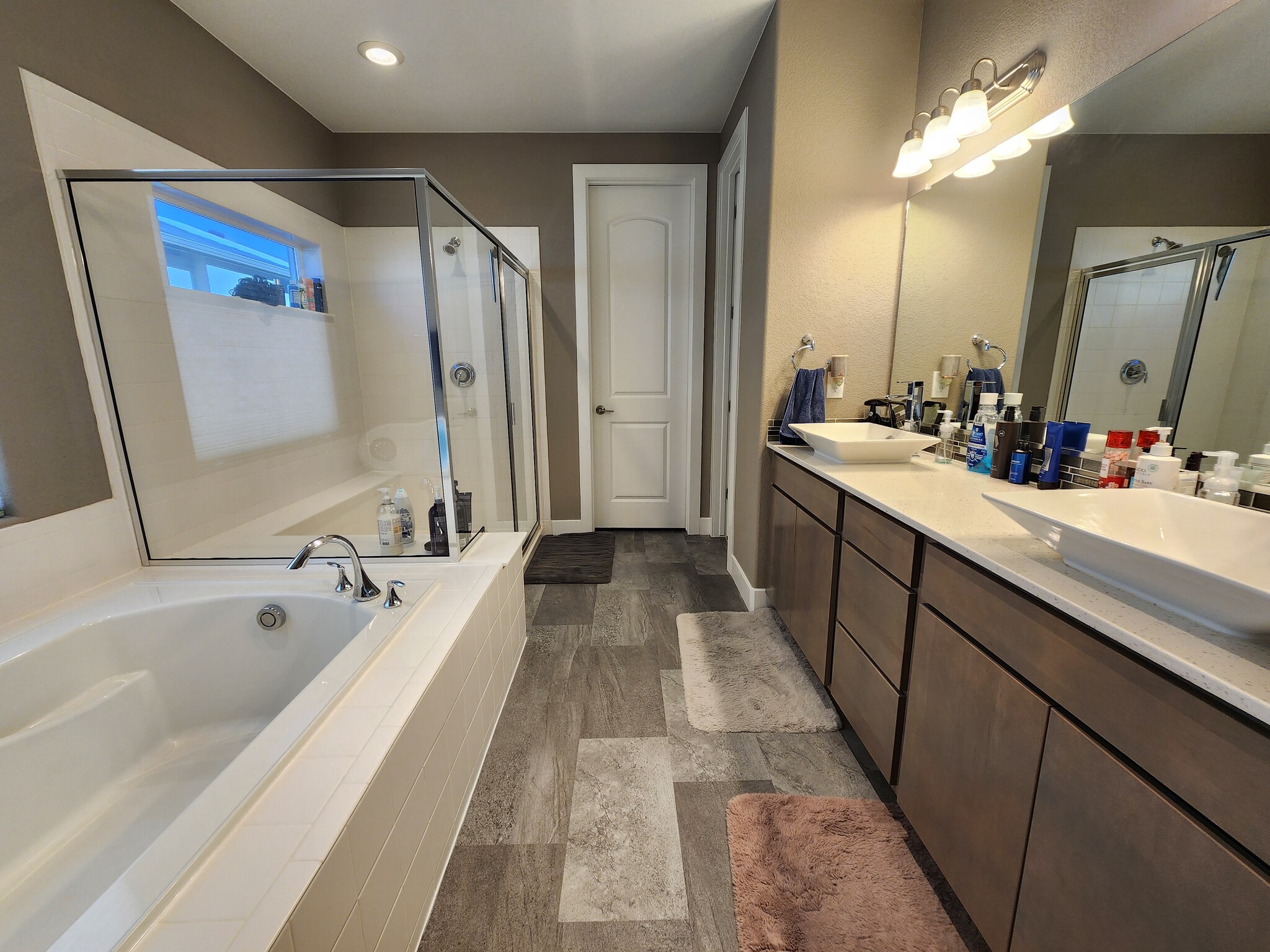 Building Photo - 10043 Hannaway Dr