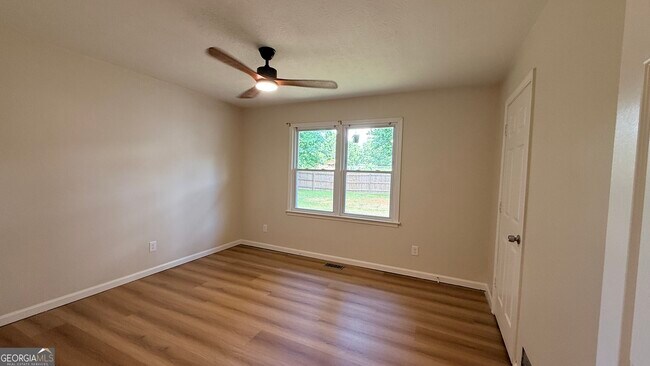 Building Photo - 60 Timber Mill Cir