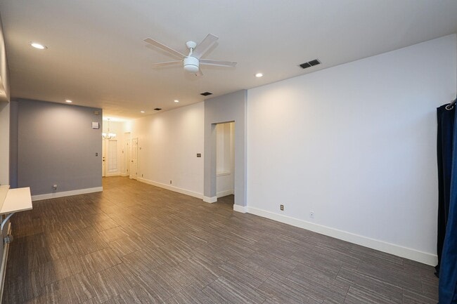 Building Photo - 1222 Longhorn Dr
