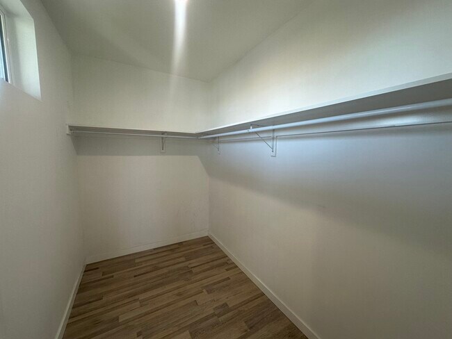 Master Bedroom Closet - 2849 S West View St