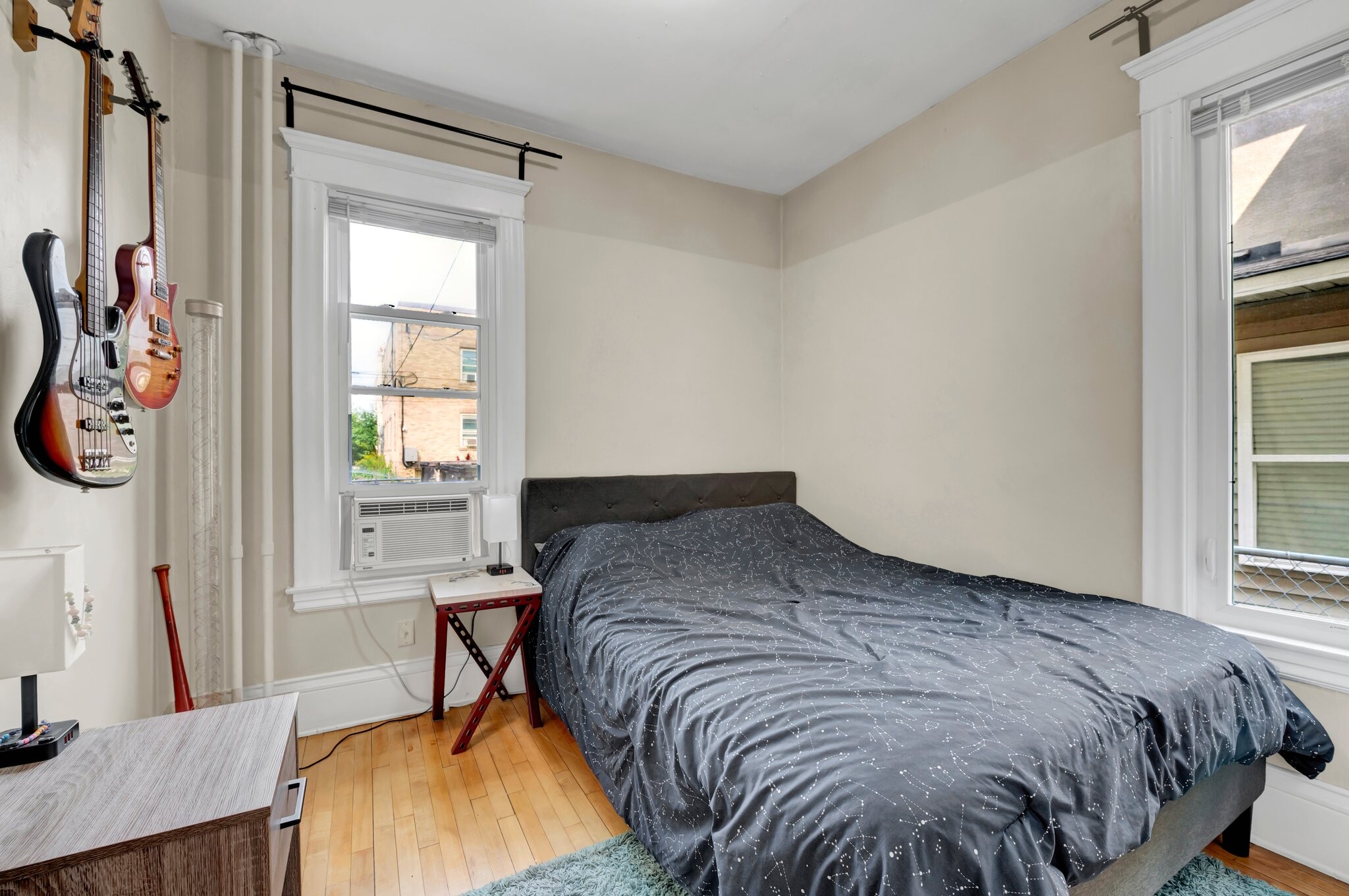 Building Photo - 3206 S 15th Ave