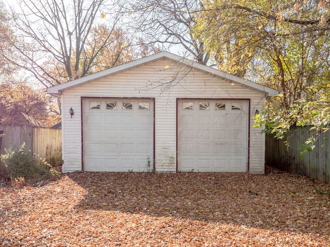 Building Photo - 540 Avon St