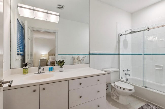 Building Photo - 3301 NE 16th St