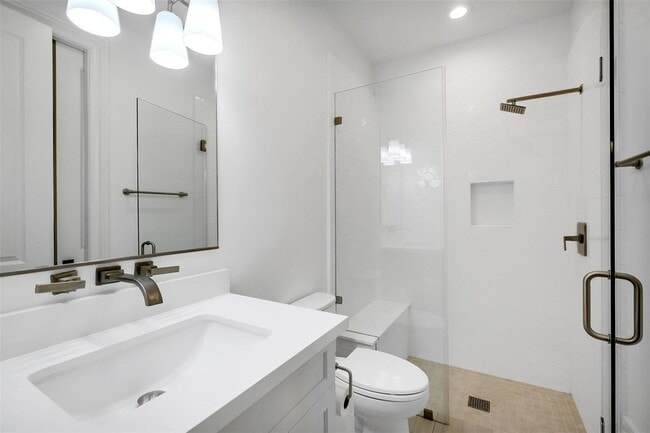 Building Photo - 39 Crain Sq Blvd