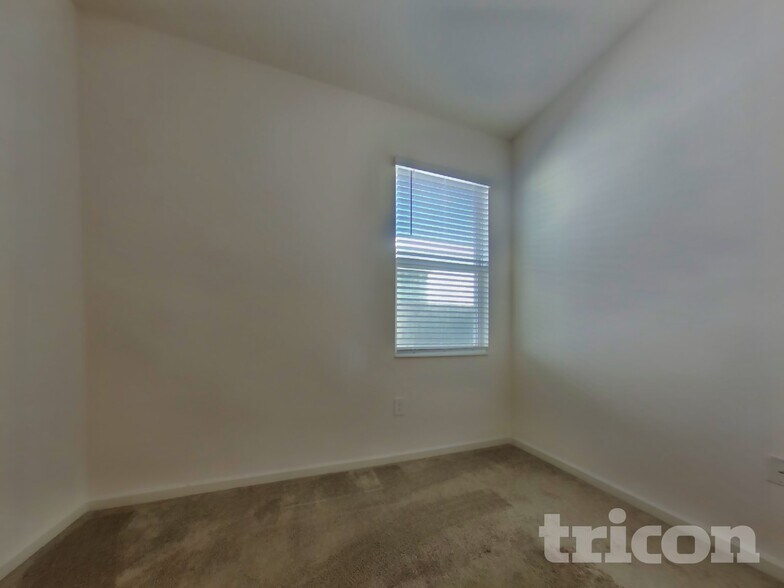 Building Photo - 33658 Sky Blossom Cir