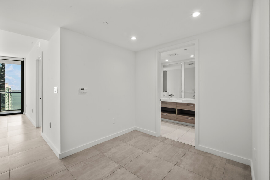 Building Photo - 1300 S Miami Ave