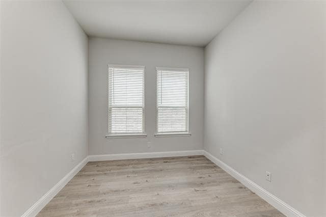 Building Photo - 4592 Refugio Dr