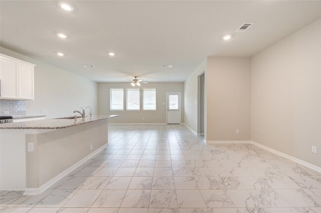 Building Photo - 26019 Steele Flower Dr