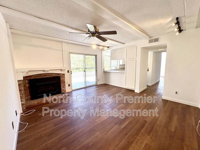 Building Photo - 3115 Madera Ct