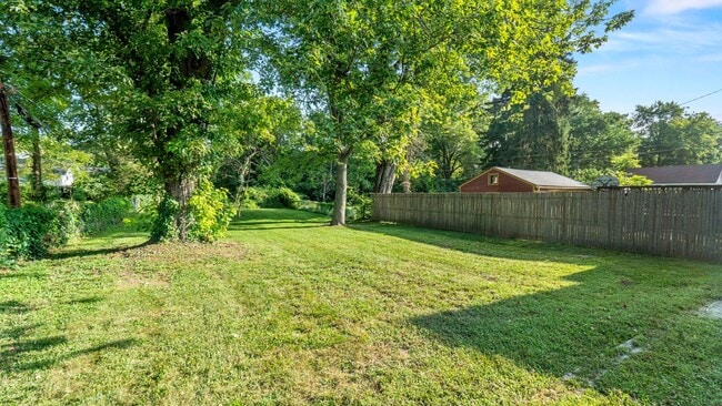 Building Photo - COMING SOON! 3 Bedroom House