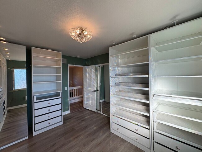 Building Photo - Beautiful 4B/3BA Home in Encinitas!