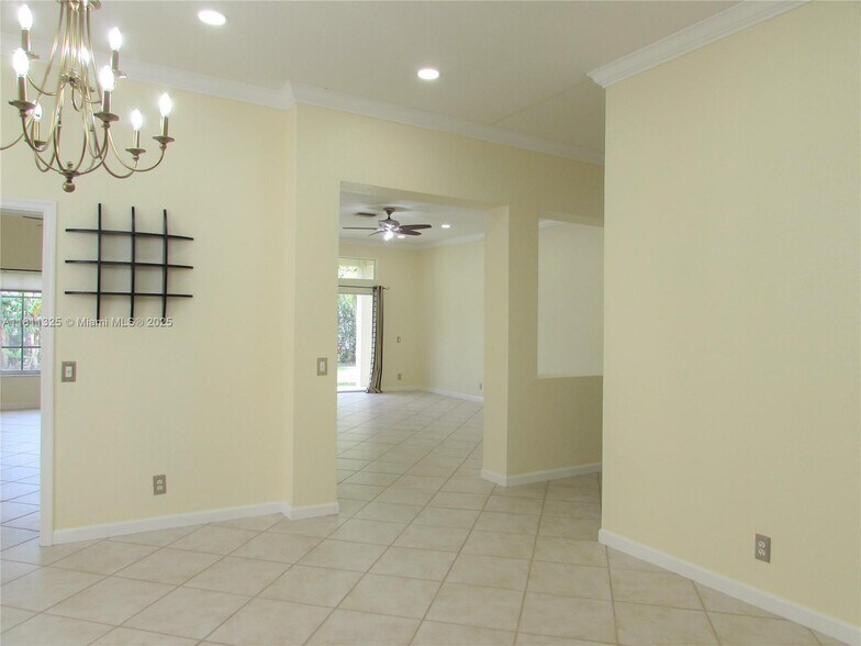 Building Photo - 3851 Falcon Ridge Cir