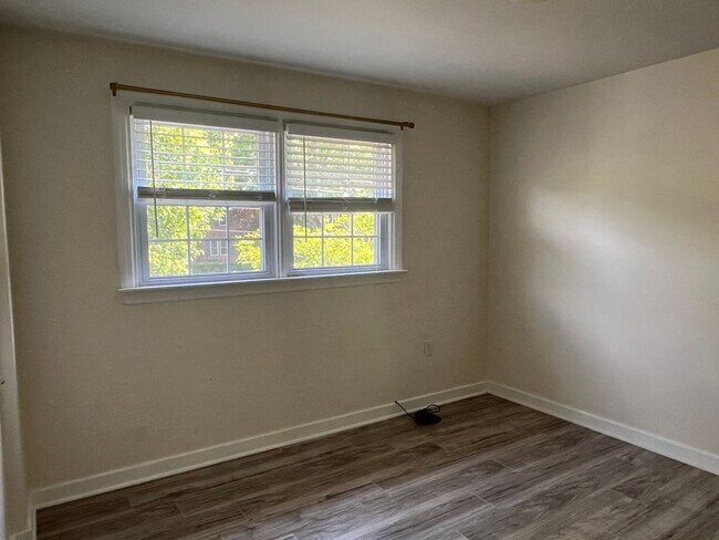 Building Photo - Coming Soon! Beautiful 3bd 1ba Lancaster semi-detached Home