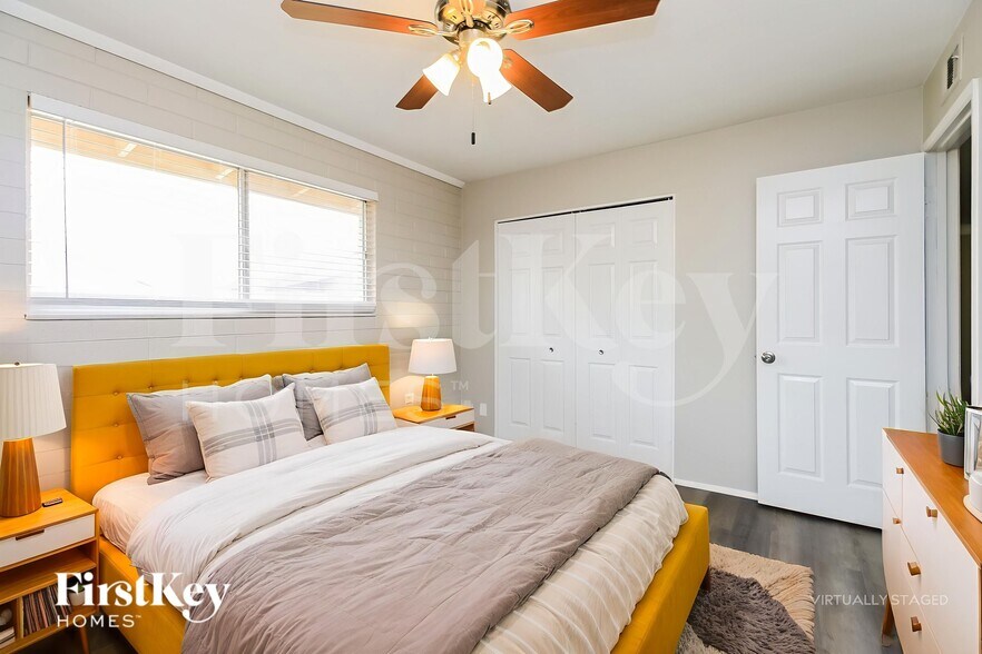 Building Photo - 8046 N 56th Ave