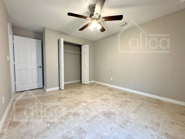 Building Photo - 3271 Hale Ave