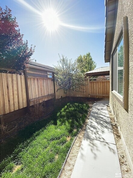 Building Photo - 7023 Cinder Village Dr
