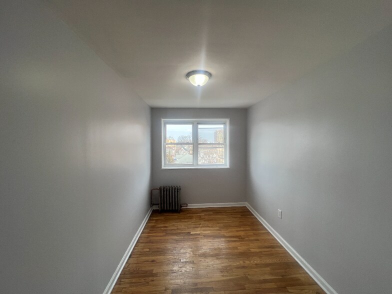 Building Photo - 6 Pomona Ave