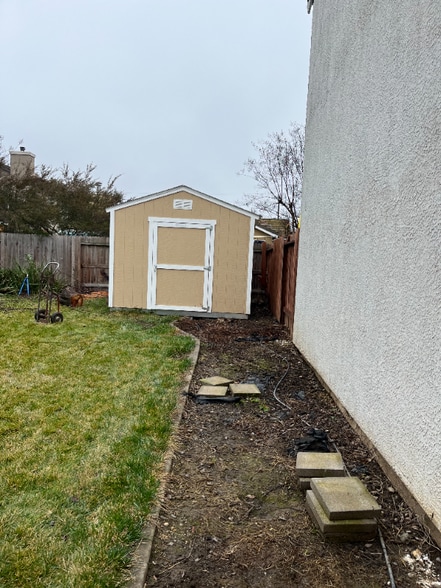 Building Photo - 2828 Babson Dr