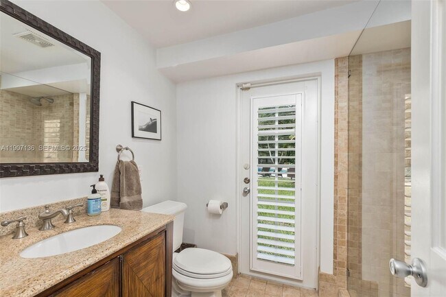 Building Photo - 9240 SW 69th Ct