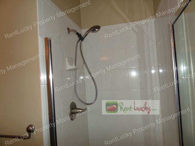 Building Photo - INCREDIBLE PRICE! Lovely CITY VIEW 2-Bedroom, 2 Bath Condo in Fremont Area w/Garage Parking!!