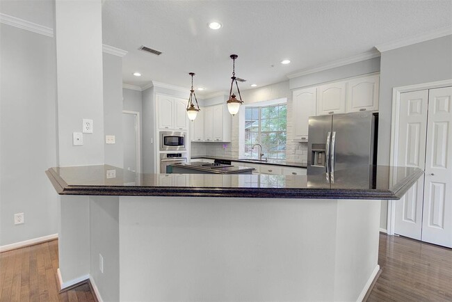 Building Photo - 66 N Thundercreek Pl
