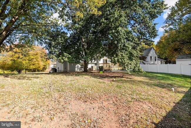 Building Photo - 10290 S Grant Ave