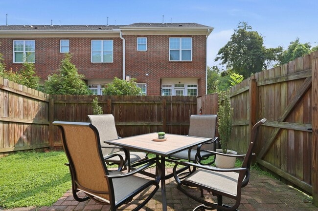 Building Photo - Fully Furnished Option Available | Modern End-Unit Townhome | Prime Raleigh Location