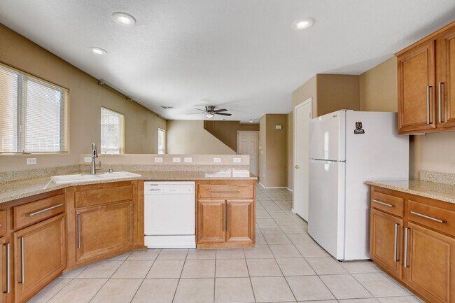 Building Photo - 4256 Lady Burton St