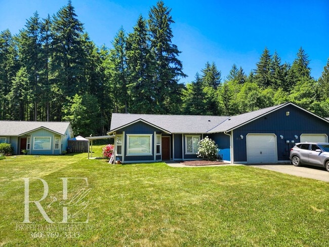 Building Photo - Quiet 3BR Duplex with Garage & Big Yard on...