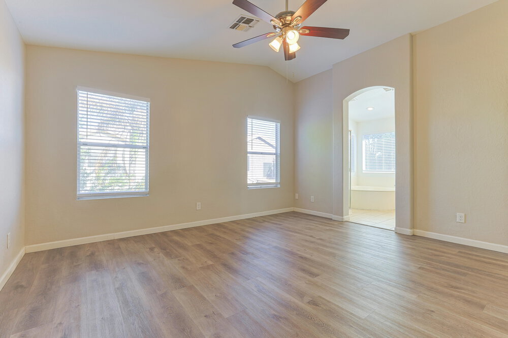 Building Photo - 3719 E Inverness Ave