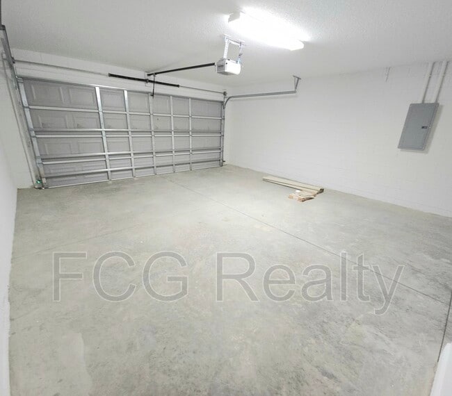 Building Photo - 7794 N Keystone Dr
