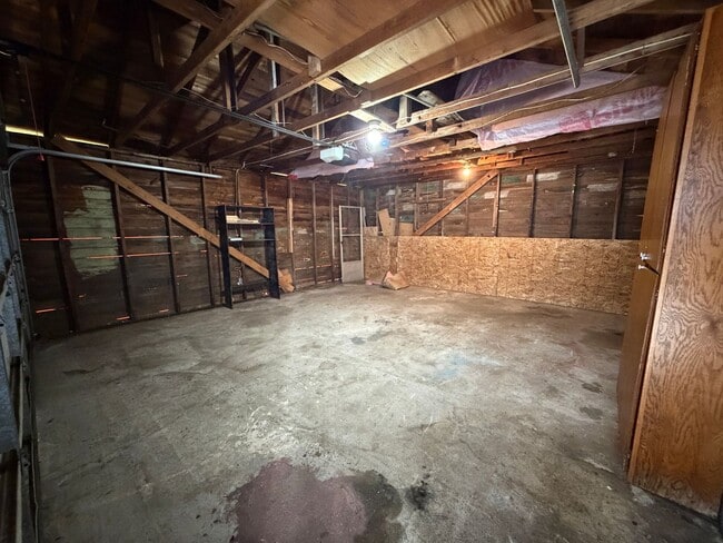 Building Photo - 2809 Fir St