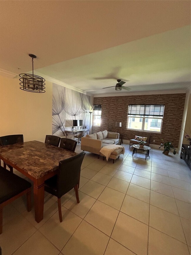 Building Photo - 226 N Latitude Cir