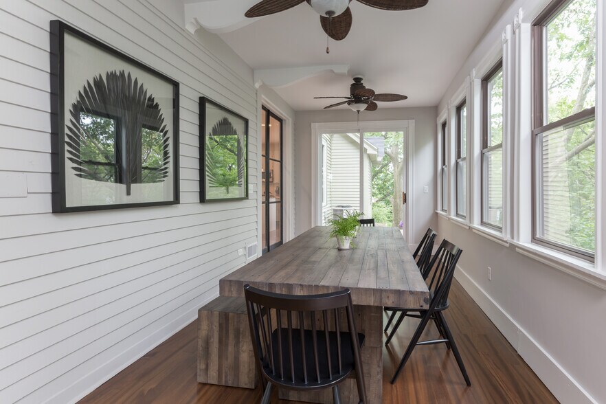 Building Photo - 65 Beach St