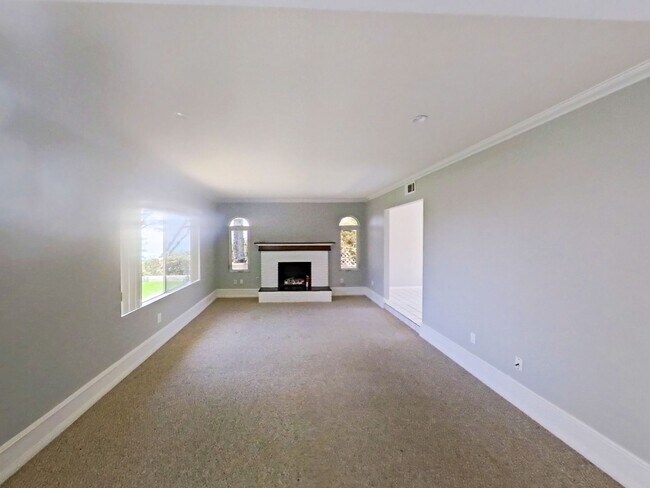 Building Photo - Beautiful Ocean View Home in San Clemente